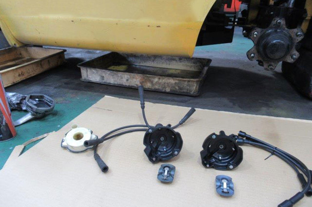 ディストリビューターキャップ・ローター・プラグコード交換