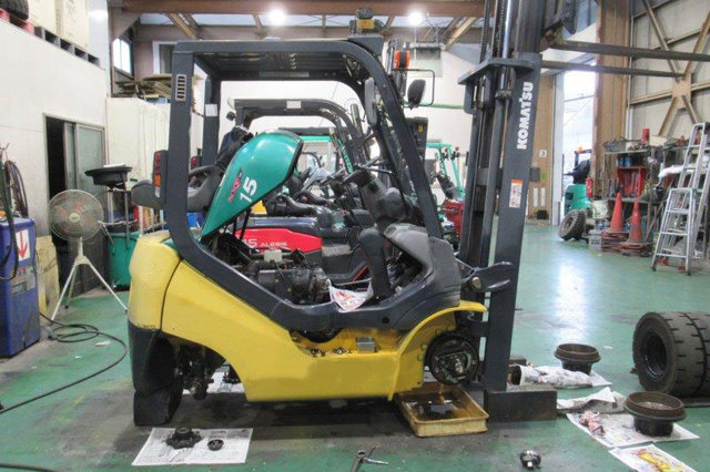 右側前後ハブ分解