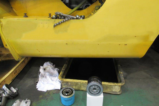 エンジンオイル・オイルエレメント交換