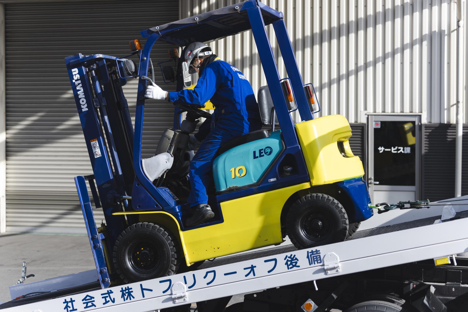 フォークリフトの画像