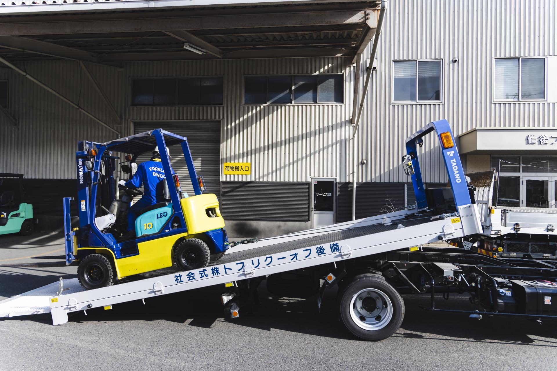 フォークリフトの画像